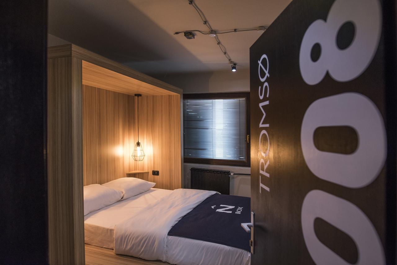 Nordic Hostel N-Box Szkopje Kültér fotó