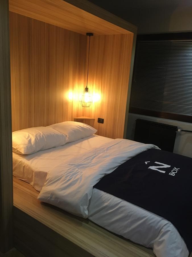 Nordic Hostel N-Box Szkopje Kültér fotó